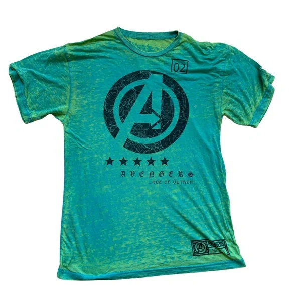Avengers Age of Ultron T-Shirt Size M/L - Picture 2 of 2